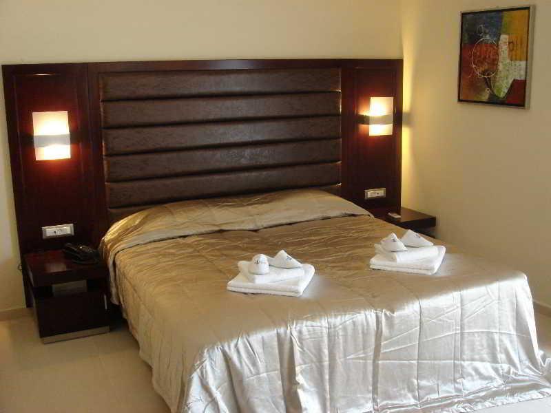 Socrates Hotel Karpathos Island Exterior foto